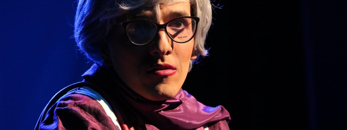 Funarte MG recebe a comédia “Bingo com Jessy Cristal” neste fim de semana