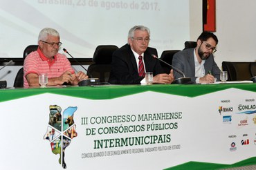 Diretor Executivo da Funasa palestrando no eventoFoto: Edmar Chaperman