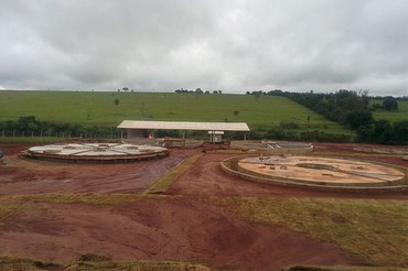 Superintendente José Alexandre (à esq) juntamente com o prefeito Almir de AlmeidaFoto: Suest/PR