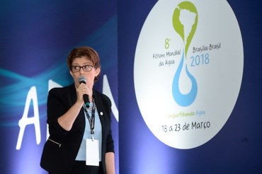 Diretora de Saúde Ambiental, Ângela da Costa apresenta carta de intençõesFoto: Edmar Chaperman