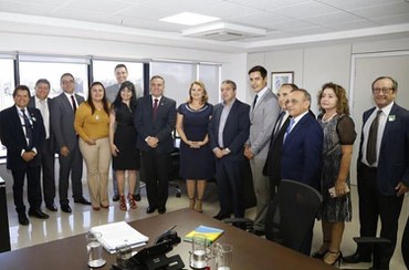 Comitiva do Maranhão acompanha o senador Roberto Coelho Rocha e a superintendente Maura Jorge em audiência com presidente Ronaldo Nogueira nesta quinta-feiraFoto: Divulgação/Assessoria