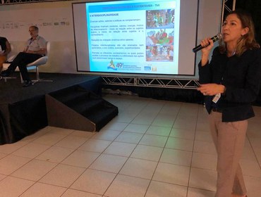 Juliana Rodrigues em apresentação no Congresso da Assemae, em Cuiabá/MTFoto: Amanda Miguel