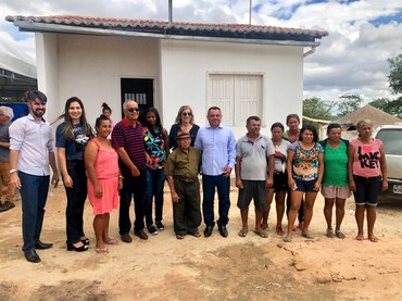 A entrega das casas reuniu autoridades locais, além da superintendente estadual da Funasa em Sergipe, Luiza RibeiroFoto: Divulgação Suest/SE