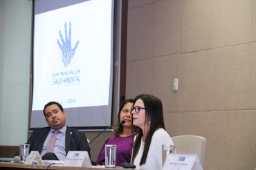 Diretora do Departamento de Saúde Ambiental Débora Silva Figueiredo discursa na abertura do eventoFoto: Daniel Ribeiro