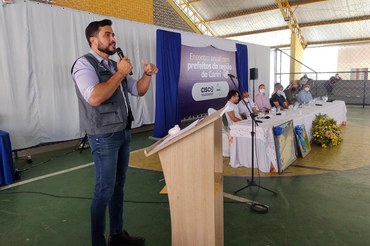 Presidente da Funasa discursando durante a entregaFoto: Prefeitura de Sumé