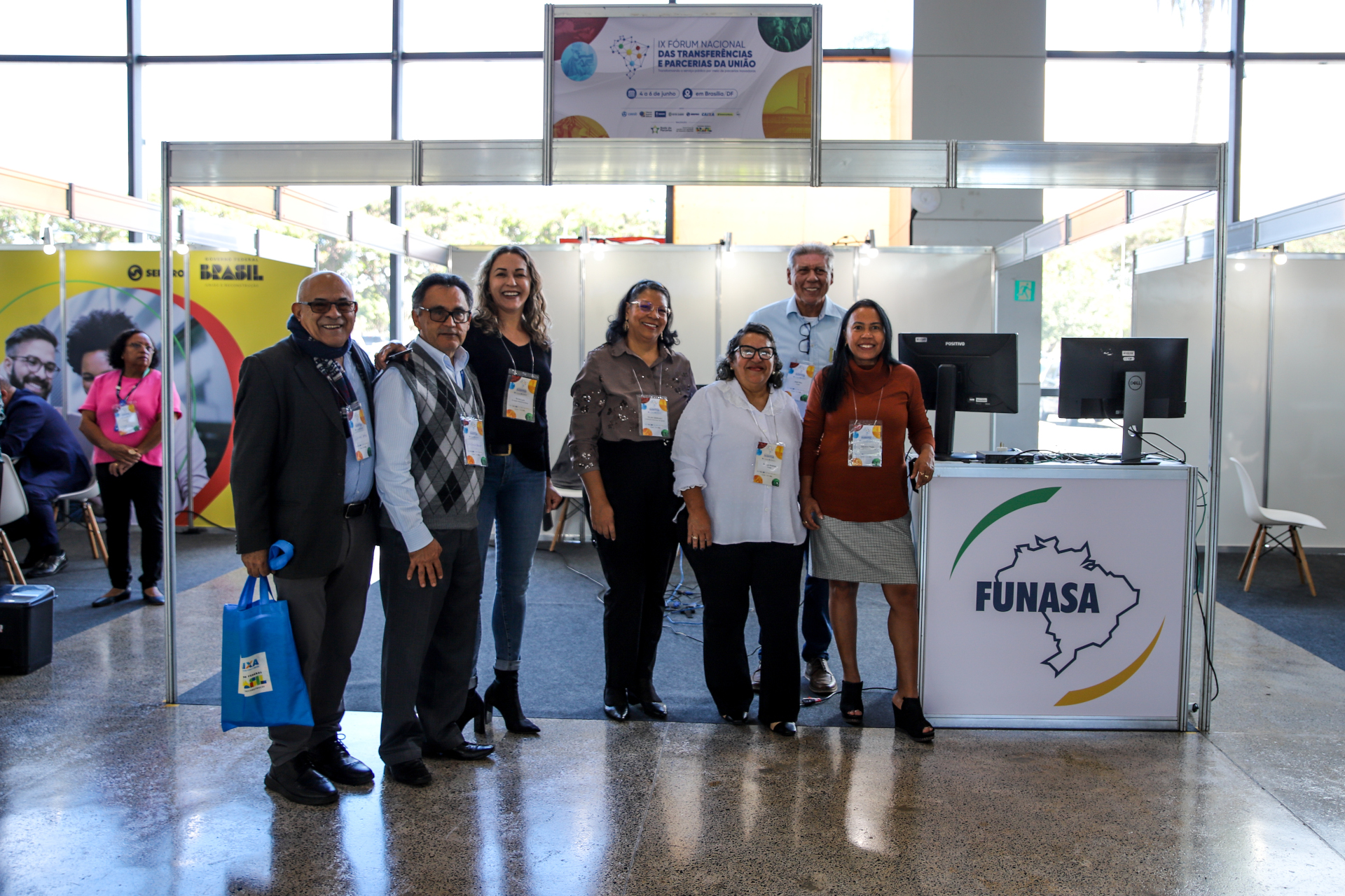 Servidores da Funasa no espaço de integração institucional do IX FNTU. Foto: Edmar Chaperman/Funasa.