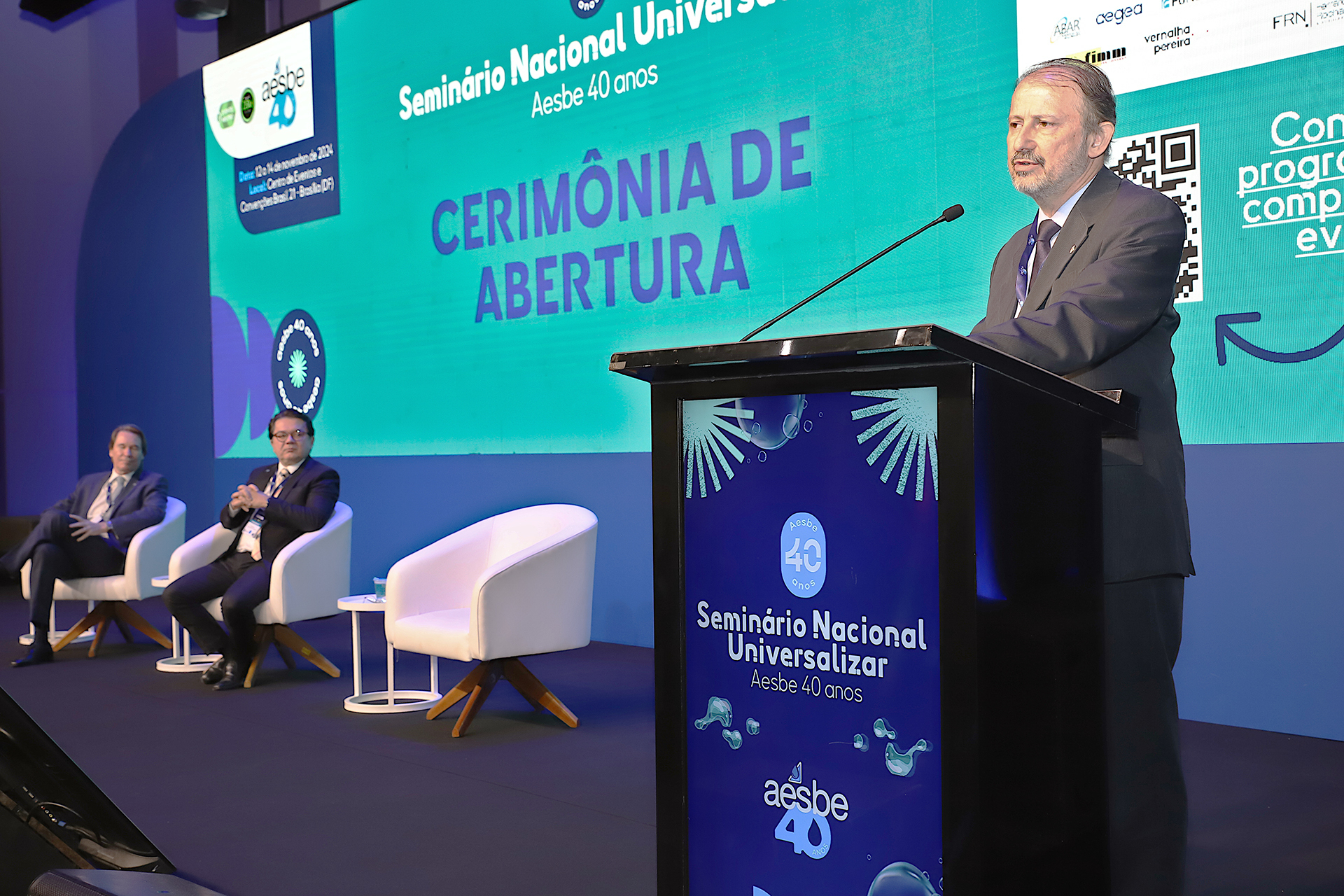 Presidente da Funasa participa como membro convidado da cerimônia de abertura do evento. Fotos: Edmar Chaperman/Funasa.