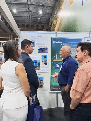 Prefeito de Solidão/PE em uma apresentação sobre Salta-Z