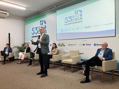 53º CNSA - Mesa-redonda 2 Saneamento básico – Como universalizar Esgotamento sanitário tratado – alternativas eficientes (1 (3)Diretor do Densp participou da “Mesa-redonda 2: Saneamento básico – Como universalizar? Esgotamento sanitário tratado – alternativas eficientes”, na Sala 7 Fotos: Weverton Soares/Assemae