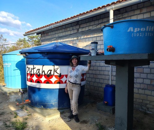 Professora Vania Neu, que desenvolveu o projeto, destaca que sistema produz água de qualidade e sem sabor