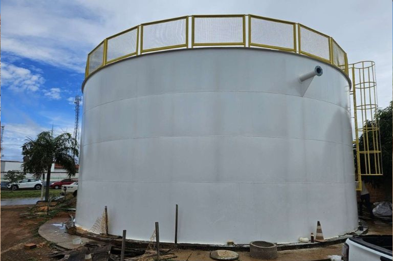 Obra de abastecimento avança para ampliar acesso a água em Abadiânia