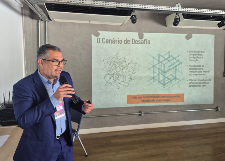 Auditor-chefe da Funasa, Augusto César de Souza, apresentou o projeto Auditoria de Avaliação Situacional, que foi premiado em Goiânia.jpeg