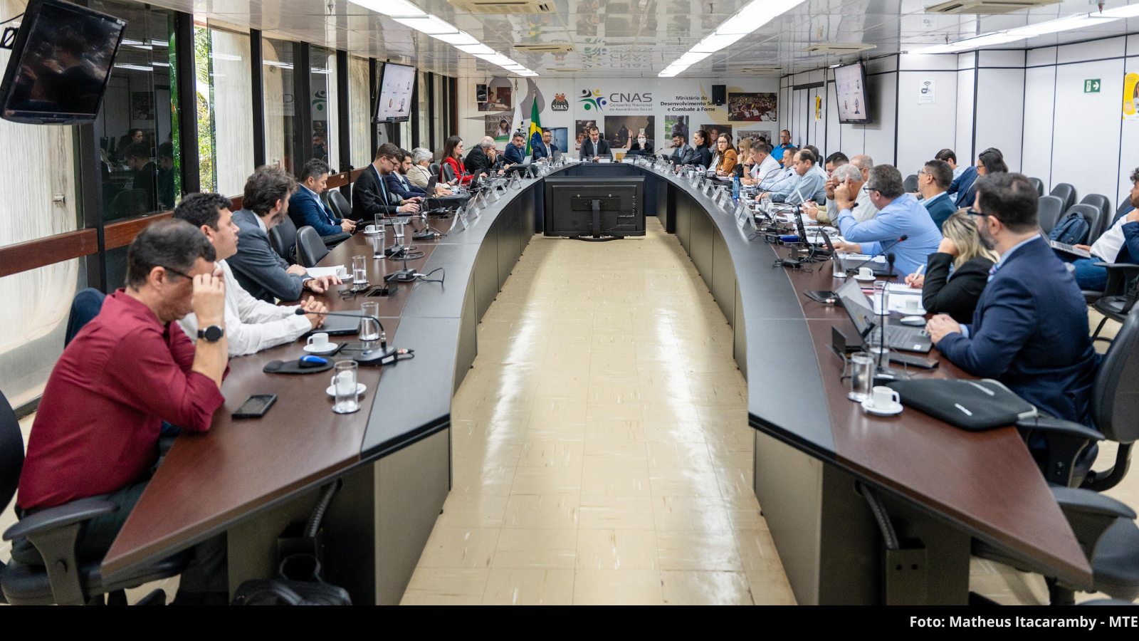 Imagem da reunião da CTPP com todos os participantes - Foto de Matheus Itacaramby - MTE