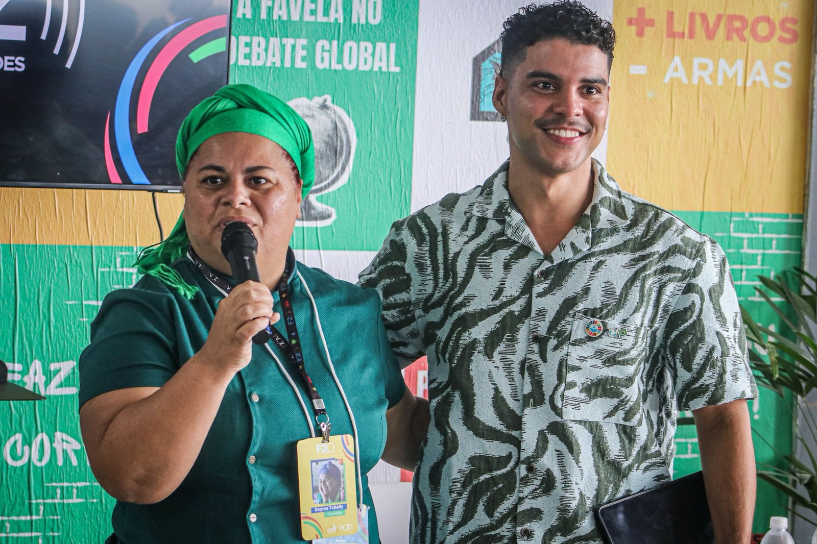 Regina Tchelly, from the Favela Orgânica project, advocates education to avoid food waste. Image: Uendell Vinícius/Voz das Comunidades