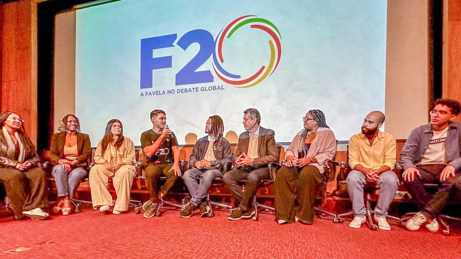 A round of talks between representatives of the favelas took place at the Museum of Modern Art of Rio de Janeiro (MAM). Photo: Ascom/SGPR