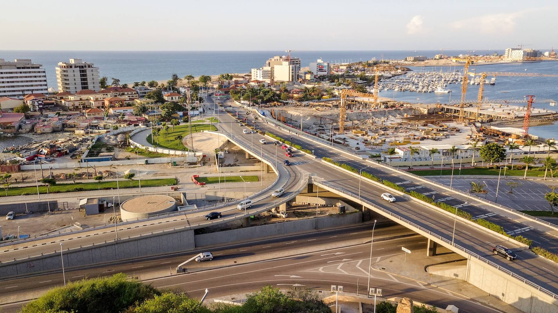 G20 Brasil discute inversiones en infraestructura en África. Registro de Luanda, capital de Angola. Foto: Getty Images