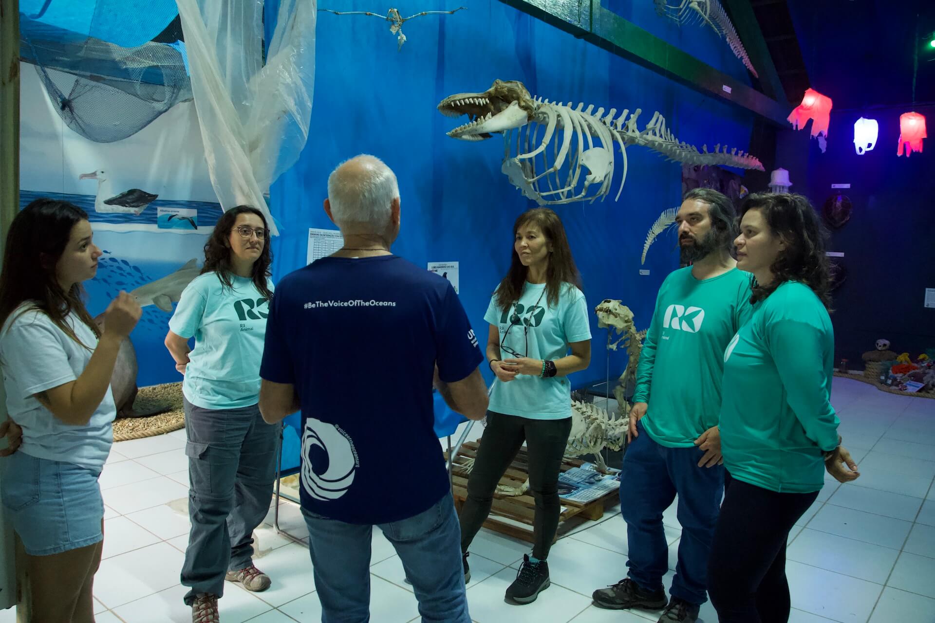 Voz dos Oceanos e Projeto R3 Animal trocam experiências sobre o mundo oceânico. Foto/Divulgação: Voz dos Oceanos