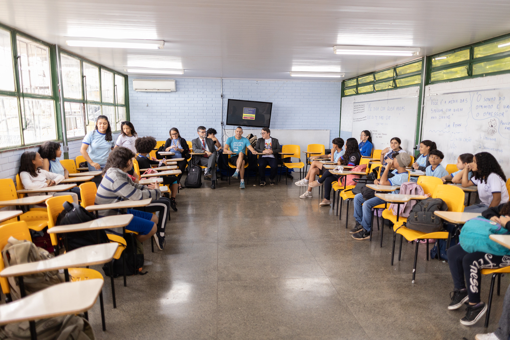 Na oportunidades, as e os estudantes do CEF 03 puderam tirar dúvidas sobre o G20 e sobre as coberturas que iriam participar. Foto: Audiovisual/G20
