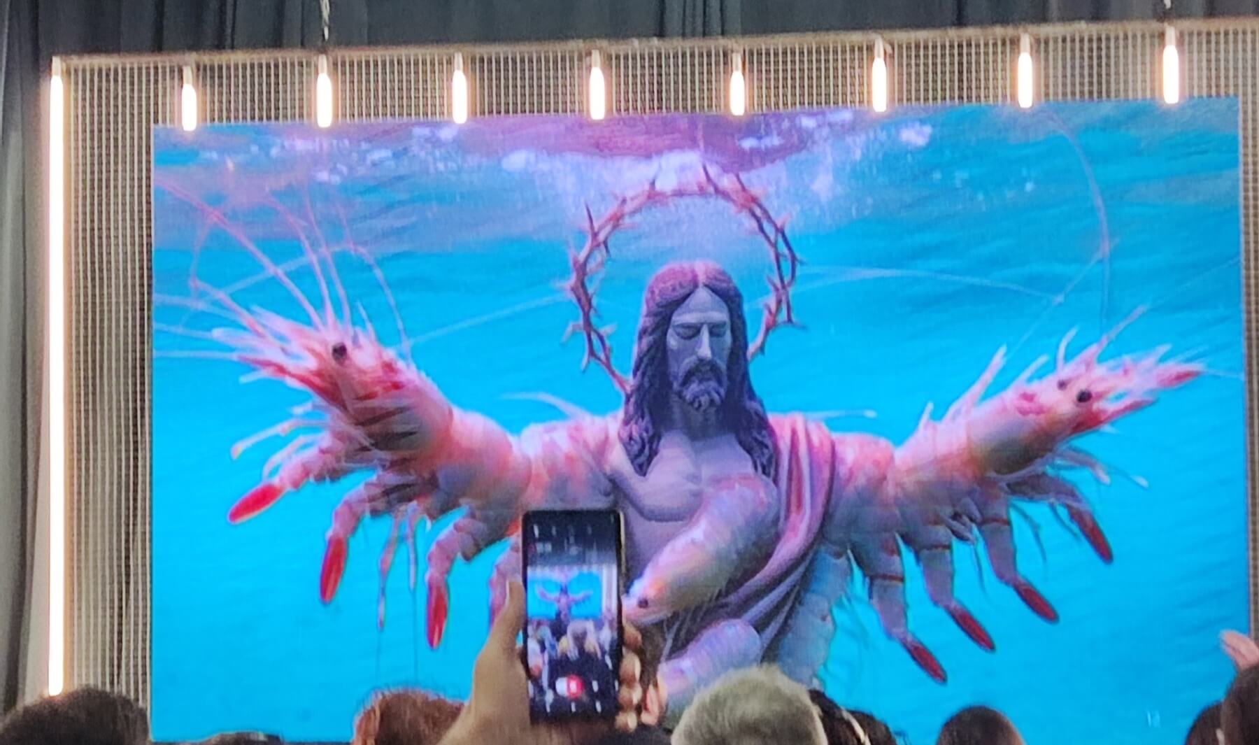 Jesus de camarão”, imagem gerada por inteligência artificial que se tornou exemplo de informação manipulada e difundida nas redes - Foto: Letícia Santana