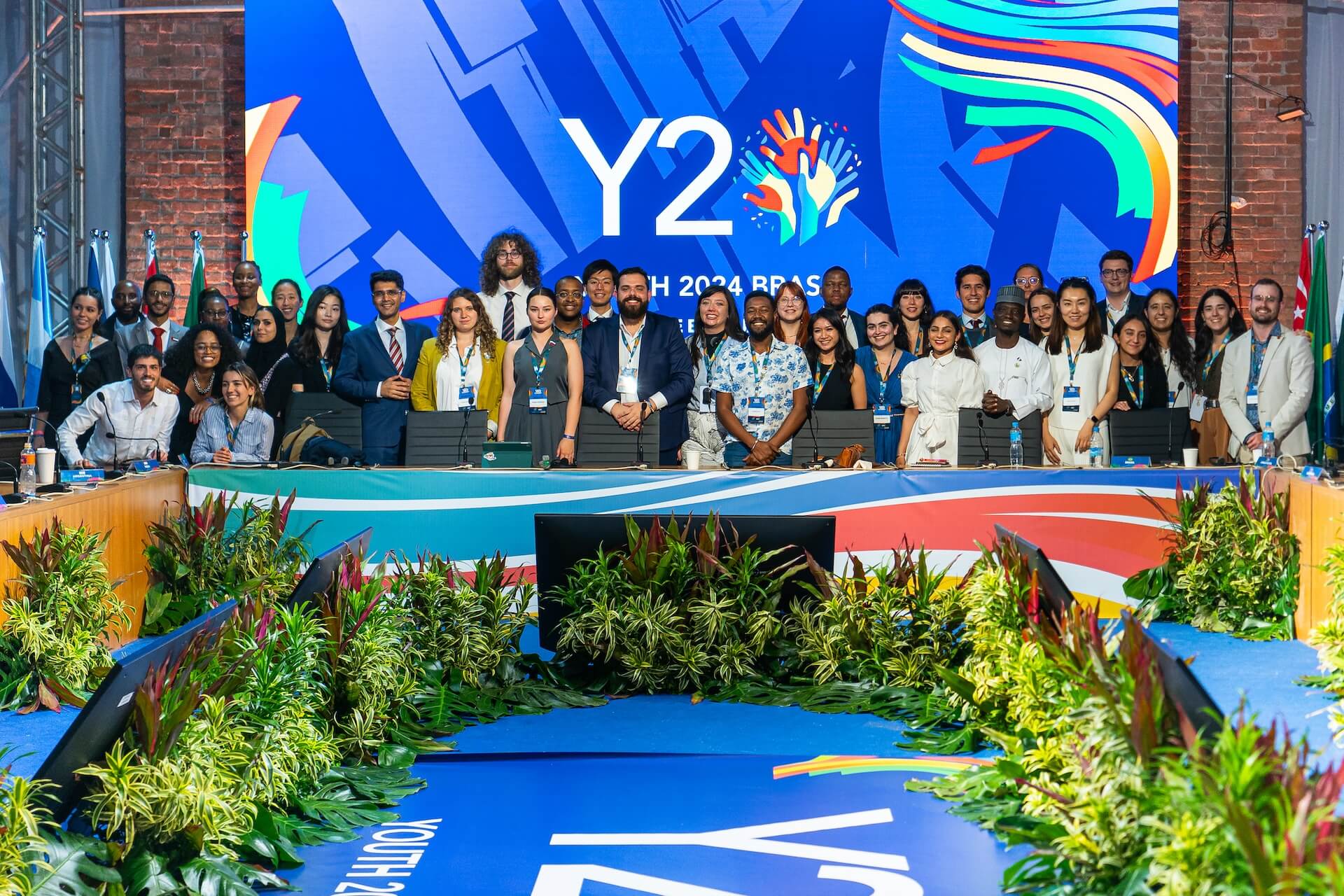 Chefes de delegações dos países do G20 durante a Cúpula do Y20 Brasil, no Galpão da Cidadania no Rio de Janeiro. Crédito: Audiovisual G20.