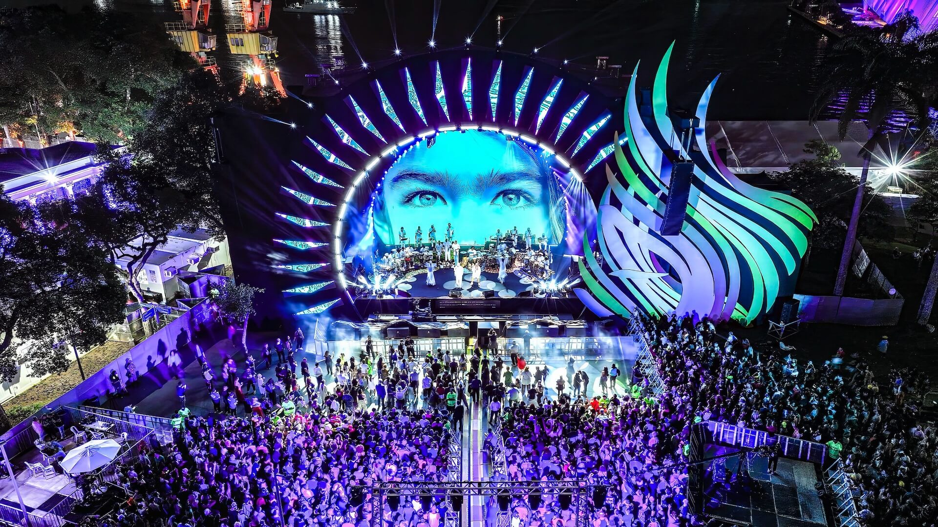 Artistas como Diogo Nogueira, Seu Jorge, a banda baiana Afrocidade, Larissa Luz e Rita Benneditto (MA) se apresentaram no primeiro dia do Aliança Global Festival. Foto: Rubens Gallerani Filho/G20