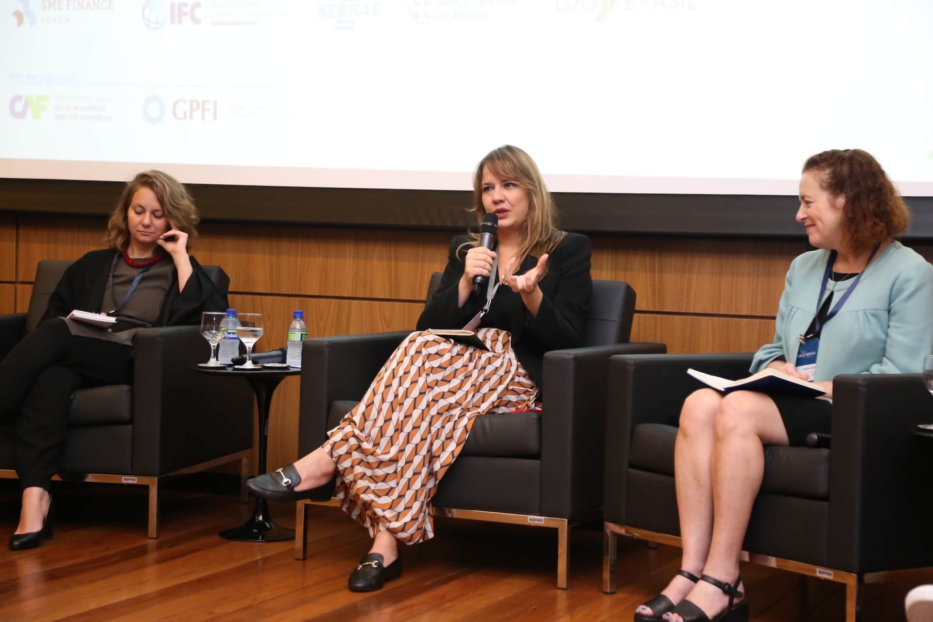 Sebrae Delas coordinator Renata Malheiros during a G20 event at Banco Central do Brasil - BCB. Image: Vinícius Andrade/ Agência Sebrae