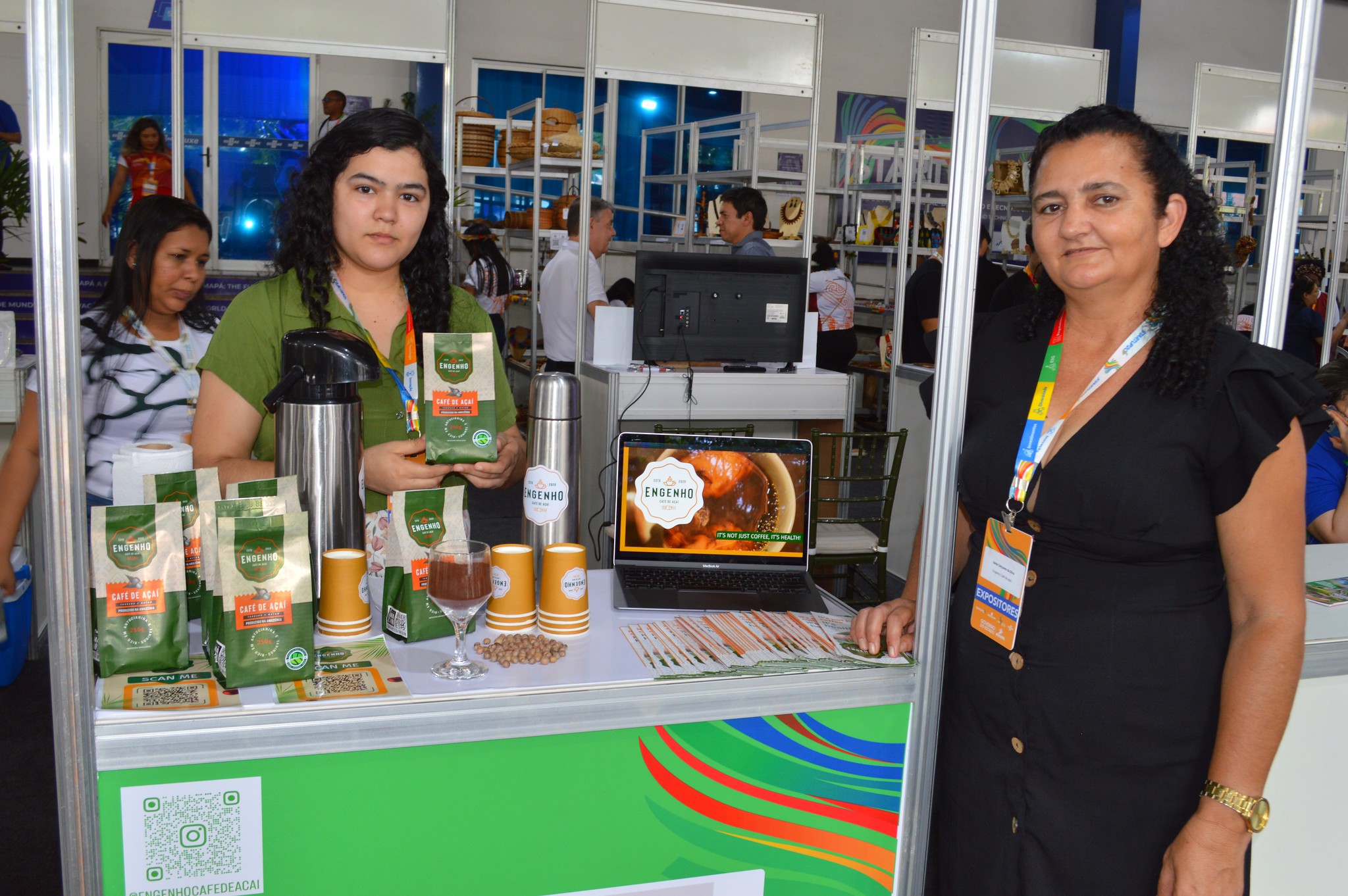 “Café” feito da semente do açaí aproveita matéria-prima que seria descartada e é rico em vitaminas, minerais, fibras e antioxidantes. Crédito: Jhon Martins/Secom GEA