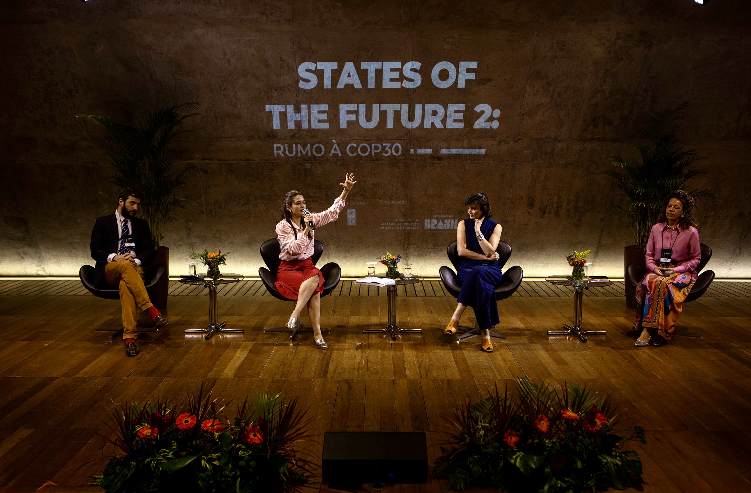 Gestão promove debate sobre o futuro da democracia e a construção de pactos sociais