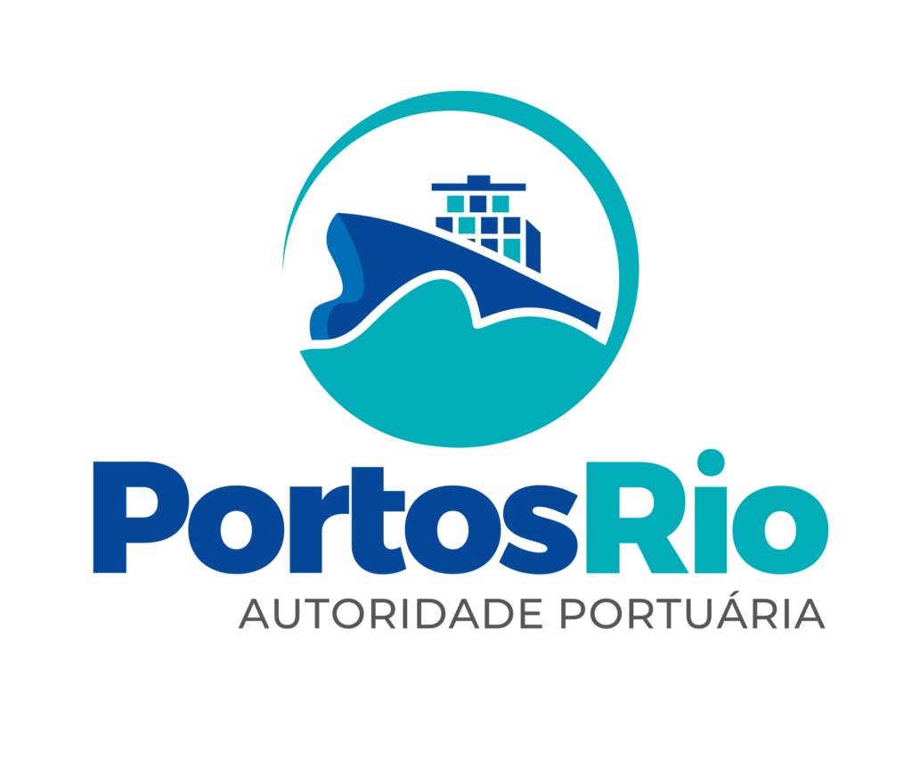 Logo sobre fundo claro composta por símbolo e texto. Na parte superior, há um círculo em tom azul‑turquesa que contém a ilustração de um porto, com um píer estilizado em azul escuro sobre formas de ondas e um pequeno edifício ao fundo, sugerindo atividade portuária. Abaixo do símbolo, aparece o nome “PortosRio”, com “Portos” em azul escuro e “Rio” em azul‑turquesa. Logo abaixo, em letras menores na cor cinza, lê-se “AUTORIDADE PORTUÁRIA”, completando a identificação institucional.