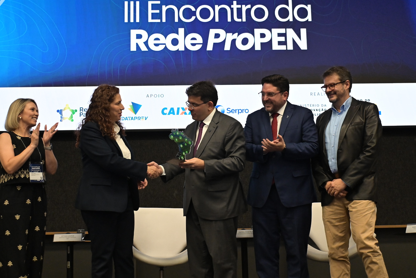 Solenidade de entrega da placa ao Governo do PI como representante dos estados que aderiram ao ProPEN.JPG