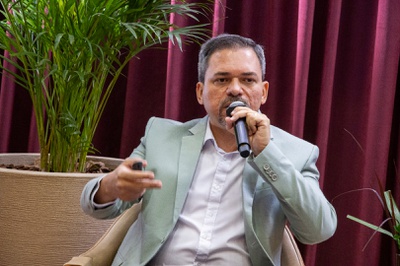 Nei Jobson da Costa Carneiro - Gerente de Informações e Biblioteca da Agência Nacional de Telecomunicações..JPG
