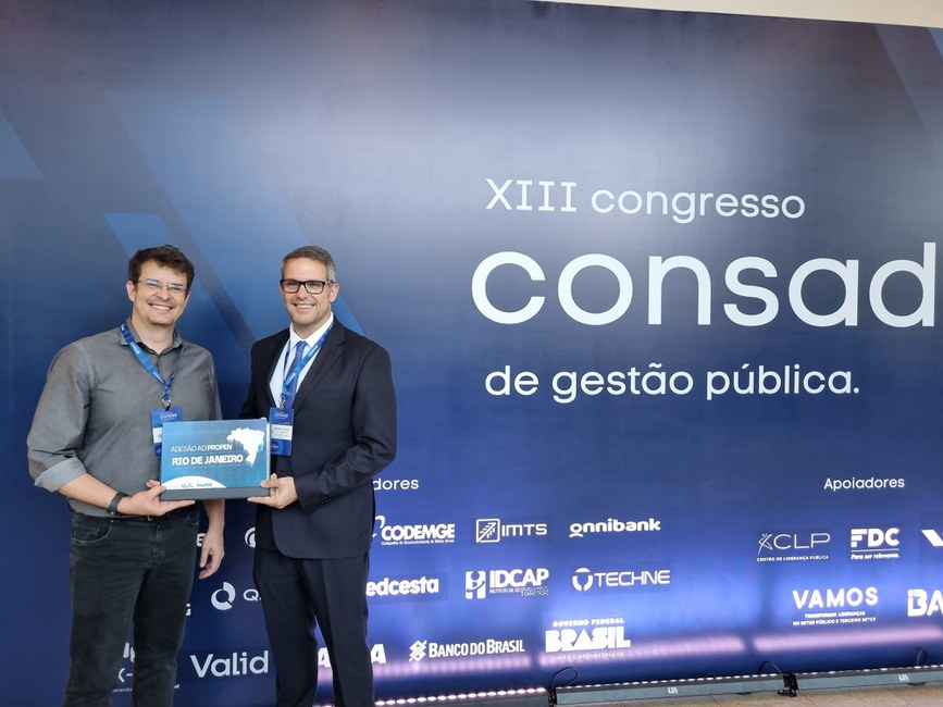 Secretário de Transformação Digital do estado do Rio de Janeiro, Mauro Farias, e o Secretário de Gestão e Inovação do MGI, Roberto Pojo.