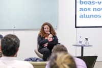 Calouros de pós-graduação da Enap são recebidos com aula magna da ministra Esther Dweck