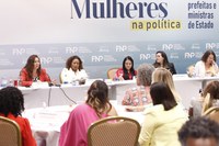 “Estamos com as portas do Ministério abertas para o diálogo com as prefeituras”, ministra Esther Dweck