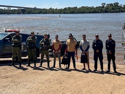 GO Aruanã - Operação conjunta de fiscalização SPU Polícia Ambiental e Marinha do Brasil.jpg
