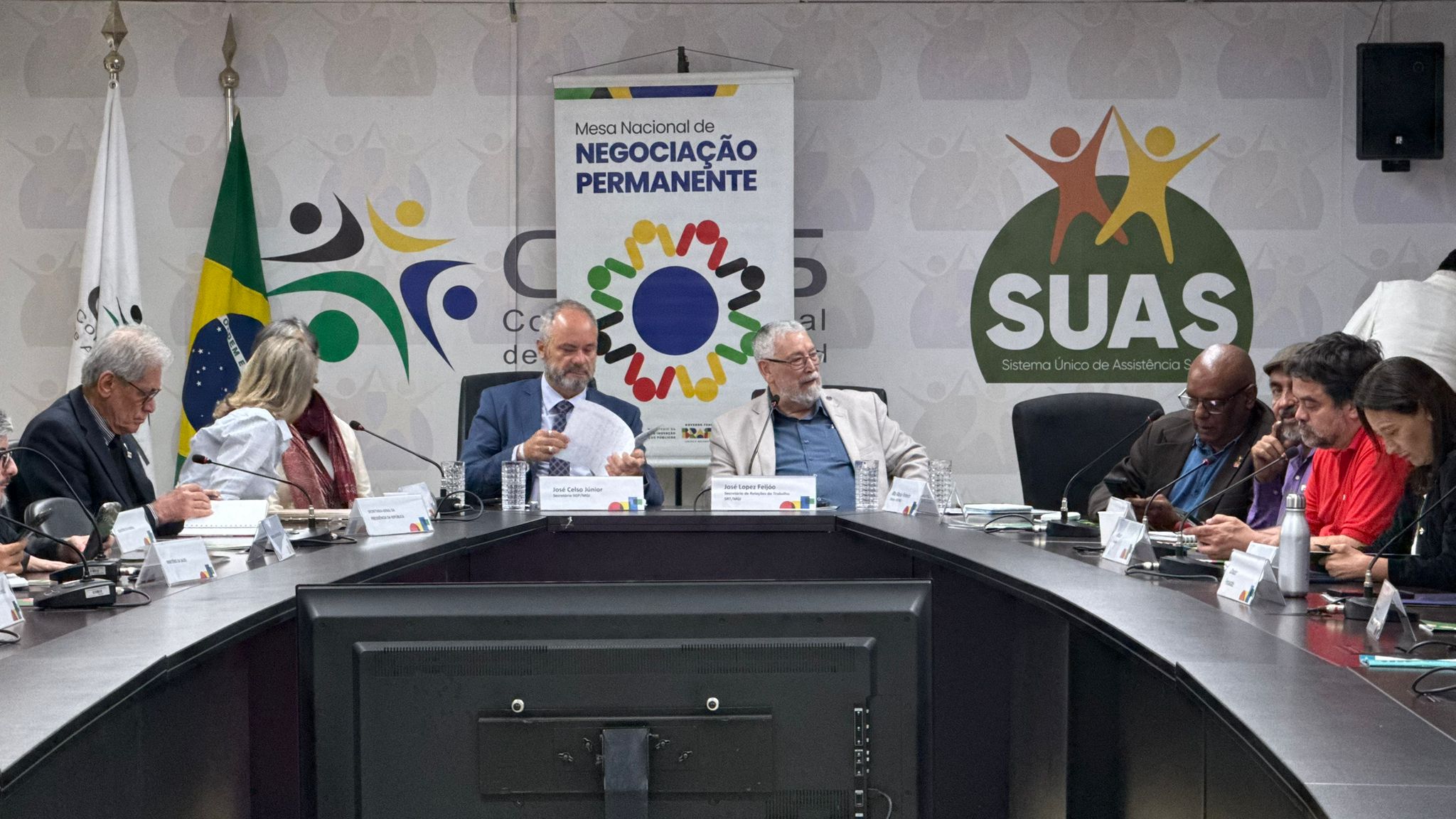o MGI retomou as negociações com os servidores públicos após seis anos, assegurando reajustes salariais, reestruturação de carreiras e ampliação de benefícios. Um compromisso contínuo com o respeito e a valorização de quem faz o Estado funcionar. Foto: Albino Oliveira.