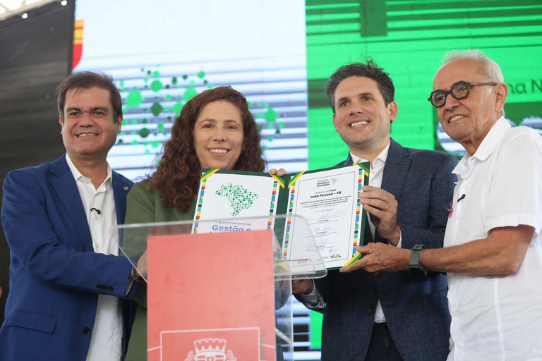 WhatsApp Image 2025-10-10 at 16.51.53 (3).jpeg