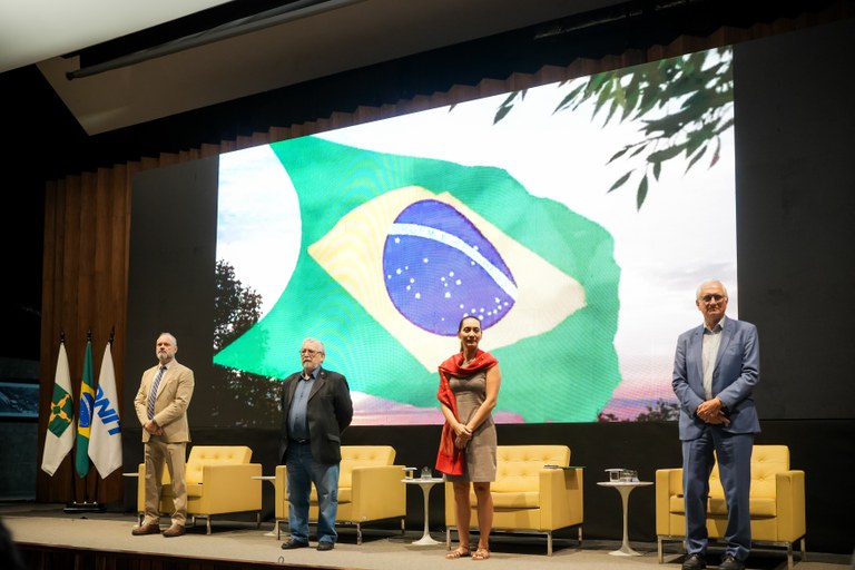 SEM INTER  RELACOES DE TRAB NO SERVICO PUCLICO_0011.jpg