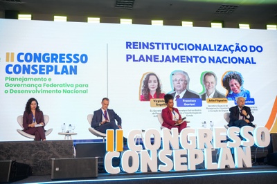 Francisco Gaetani (à direita), Secretário Extraordinário para a Transformação do Estado (SETE), durante fala em painel sobre planejamento e governança (Foto/Filipe Alcantara)