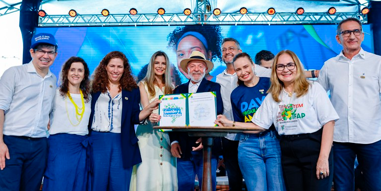 Gestão doa imóvel ao governo do Amapá em área ocupada por mais de 2 mil famílias