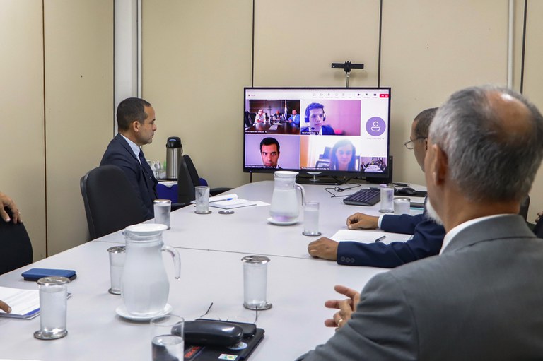 Equipe da SSIC durante assinatura do Memorando de Entendimento