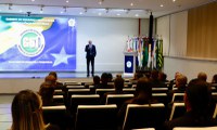 General Amaro ministra aula inaugural para novos agentes de segurança