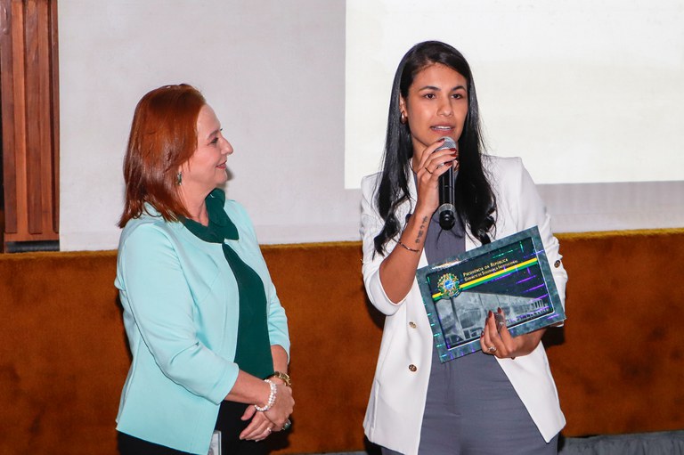 Agradecimentos à palestrante