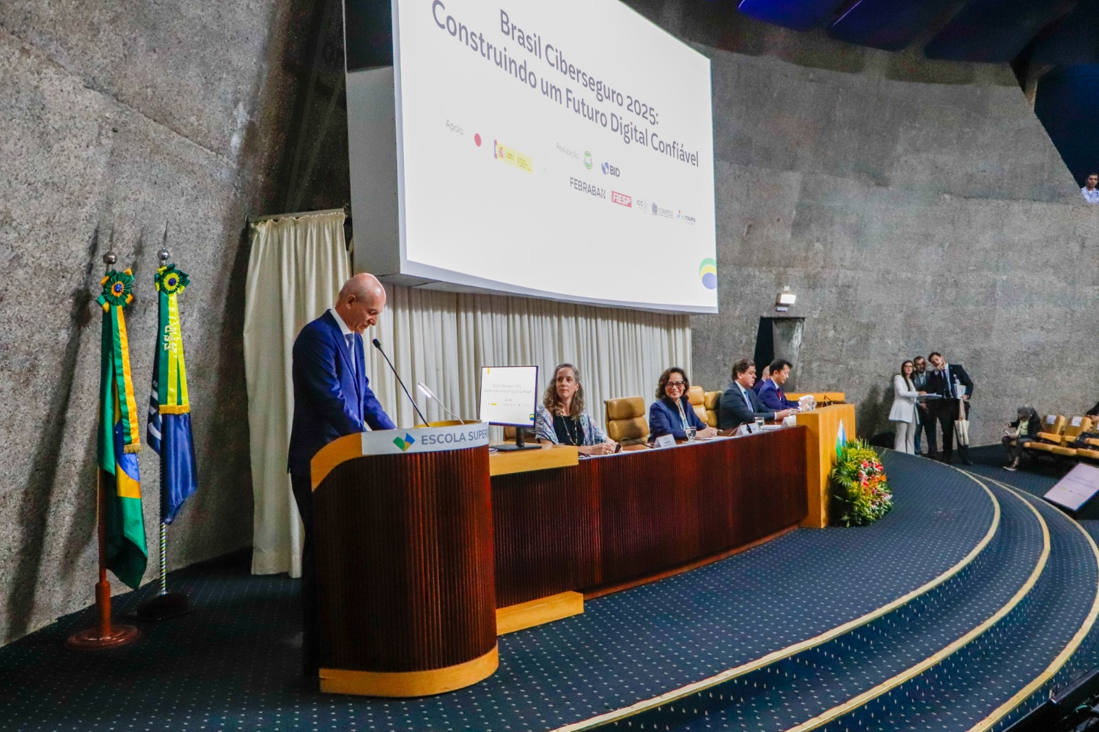 O Brasil Ciberseguro 2025 ocorre hoje e amanhã na Escola Superior de Defesa