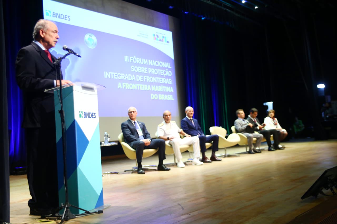 GSI e BNDES realizam fórum sobre proteção da Amazônia Azul e combate ao crime transnacional