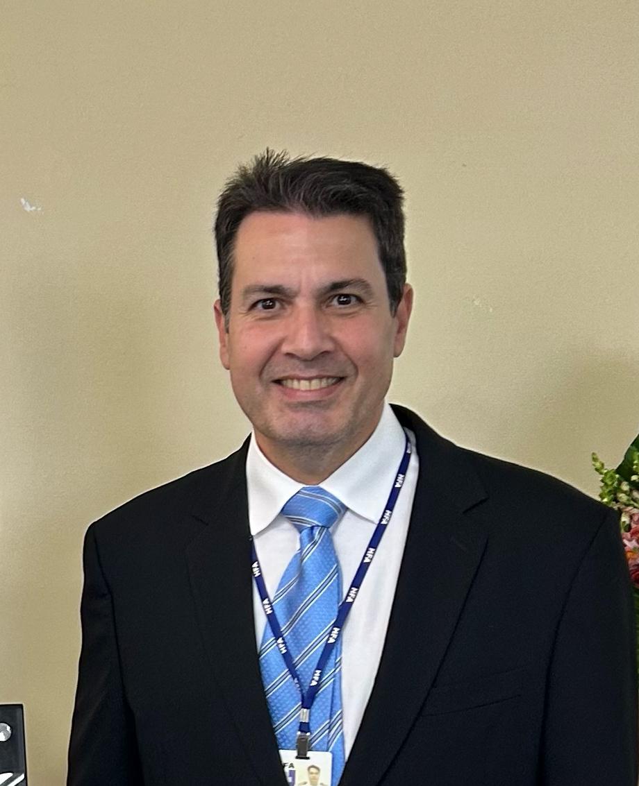 Capitão de Mar e Guerra (RM1) Osvaldo Peçanha CANINAS