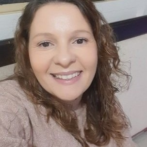 Régia Rúbia Oliveira Saraiva