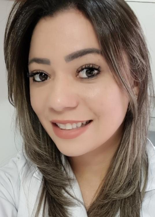 Carolina de Souza Carvalho Serpa Santos