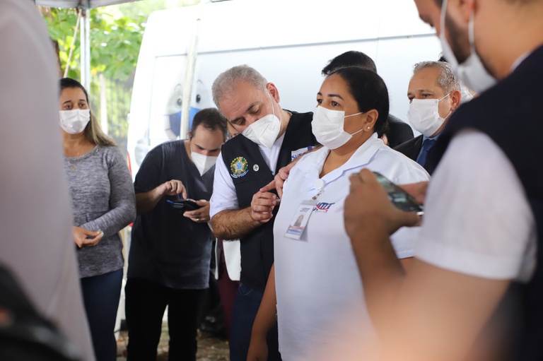 17012022 visita ministro saúde hulw 7.jpeg