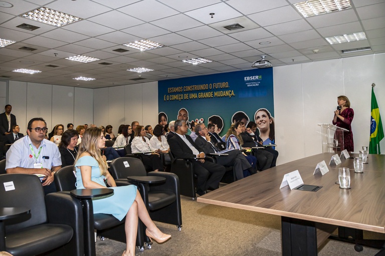 12022020 Rede Ebserh realiza 3º Fórum de Gerentes de Ensino e Pesquisa (27).jpg